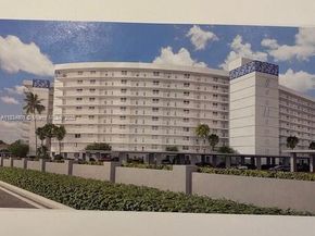 2731 NE 14th St Cswy 138, Pompano Beach FL 33062