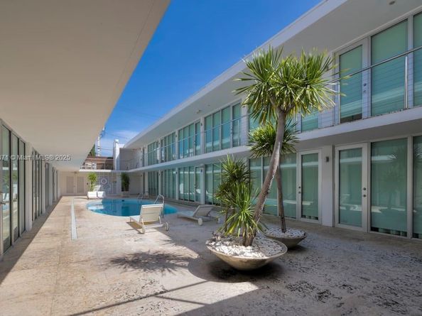 1601 West Ave 210, Miami Beach FL 33139