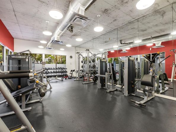650 NE 64th St G304, Miami FL 33138