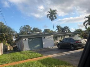 800 NW 48th Ter, Plantation FL 33317