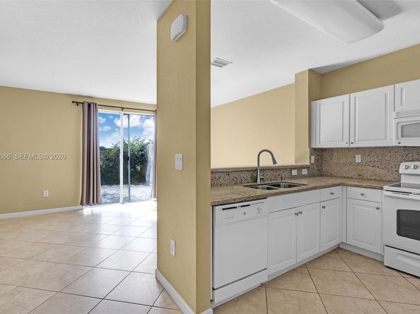 3064 SE 1st Dr 7, Homestead FL 33033