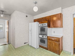 83 Parkside Avenue, Daly City CA 94015