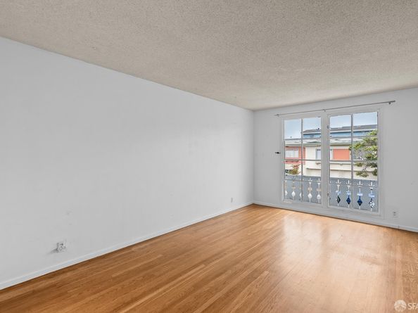 83 Parkside Avenue, Daly City CA 94015