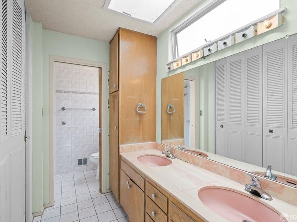 83 Parkside Avenue, Daly City CA 94015