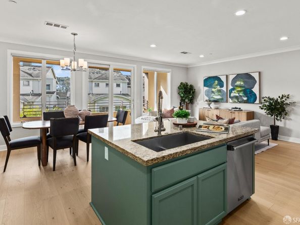 118 Summit Way, San Francisco CA 94132