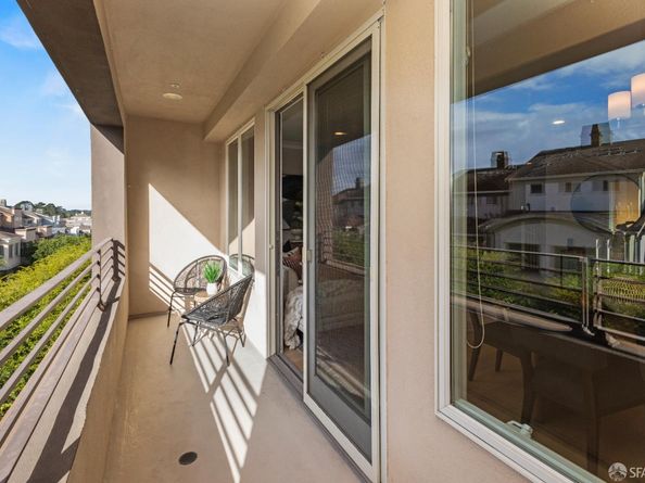 118 Summit Way, San Francisco CA 94132