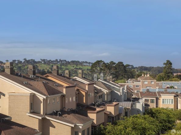 118 Summit Way, San Francisco CA 94132