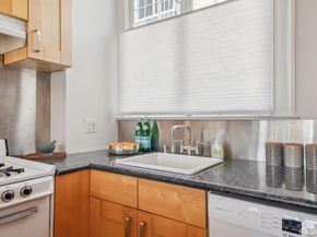 929 Bush Street 7, San Francisco CA 94109
