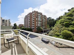 220 Lombard Street 323, San Francisco CA 94111
