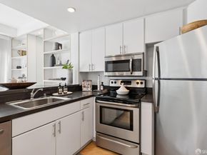 220 Lombard Street 323, San Francisco CA 94111