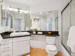 220 Lombard Street 323, San Francisco CA 94111