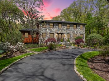 18 Cardinal Road