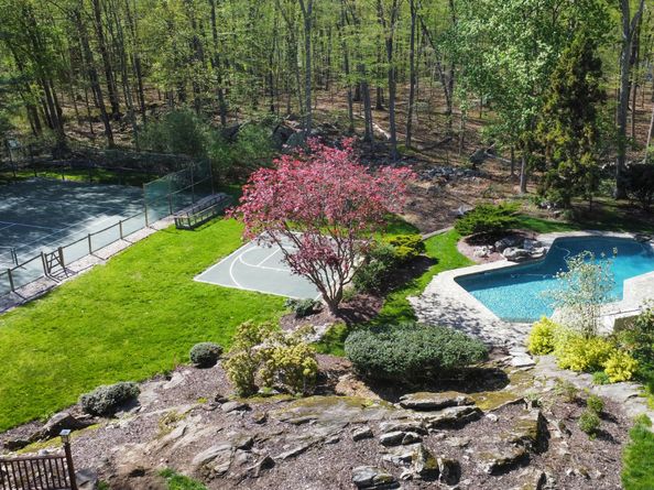 18 Cardinal Road, Weston CT 06883