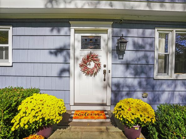 17 Redcoat Road, Norwalk CT 06850
