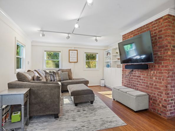 17 Redcoat Road, Norwalk CT 06850