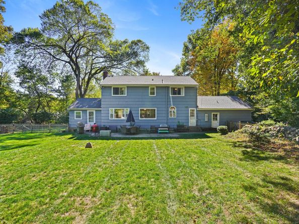17 Redcoat Road, Norwalk CT 06850