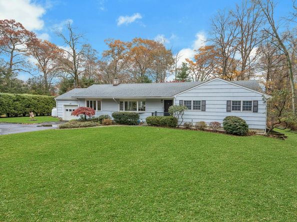 7 Tommys Lane, Norwalk CT 06850