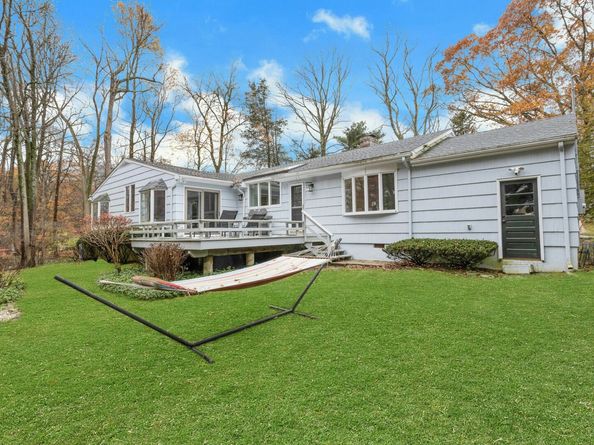 7 Tommys Lane, Norwalk CT 06850