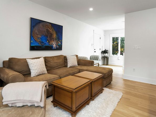 7 Tommys Lane, Norwalk CT 06850