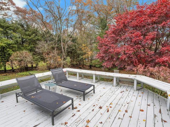 7 Tommys Lane, Norwalk CT 06850