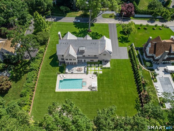 21 Sturges Commons, Westport CT 06880