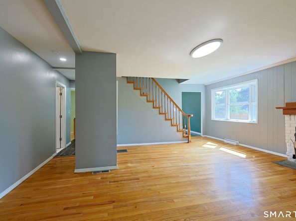 15 Clearview Avenue, Danbury CT 06811