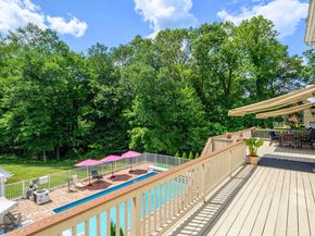 20 Laura Drive, Danbury CT 06811