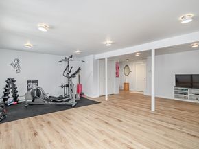 20 Laura Drive, Danbury CT 06811