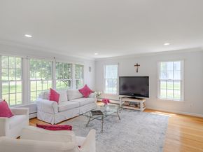 20 Laura Drive, Danbury CT 06811