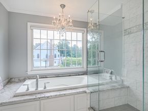 20 Laura Drive, Danbury CT 06811