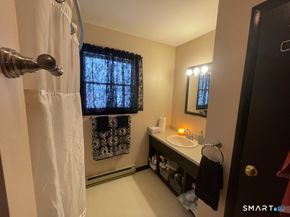 11 S Cove Road, Danbury CT 06811