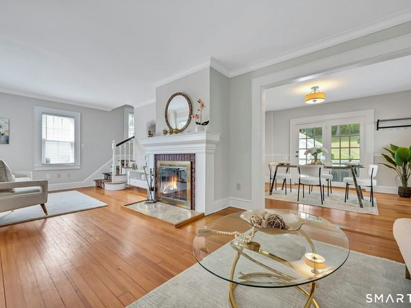 218 Knickerbocker Avenue, Stamford CT 06907