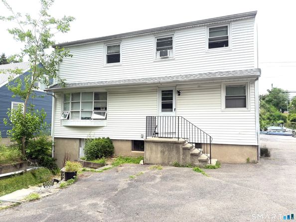 1645 Old Town Road, Bridgeport CT 06606