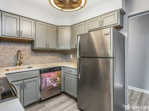 333 Vincellette Street 70, Bridgeport CT 06606