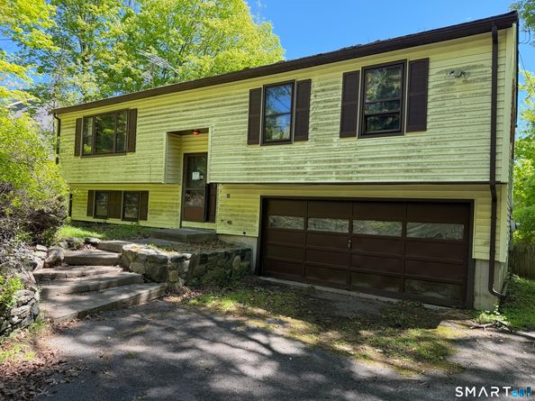 15 Bear Mountain Road, Danbury CT 06811