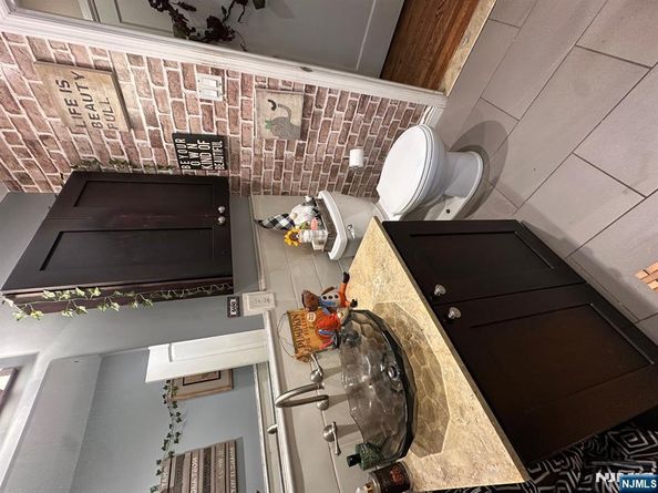 303 Shaler Boulevard, Ridgefield NJ 07657