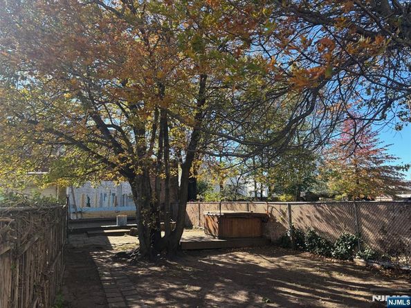 20 E 31st Street, Bayonne NJ 07002