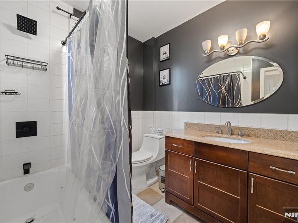 20 E 31st Street, Bayonne NJ 07002