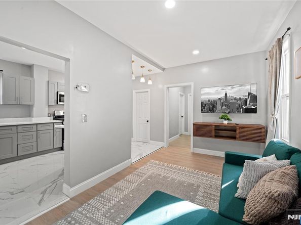 20 E 31st Street, Bayonne NJ 07002