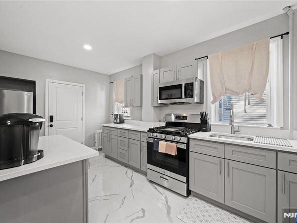 20 E 31st Street, Bayonne NJ 07002