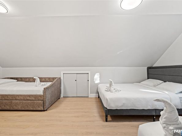 20 E 31st Street, Bayonne NJ 07002