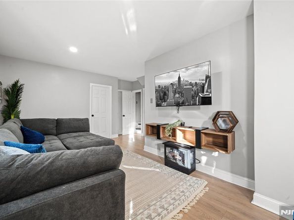 20 E 31st Street, Bayonne NJ 07002