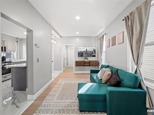 20 E 31st Street, Bayonne NJ 07002