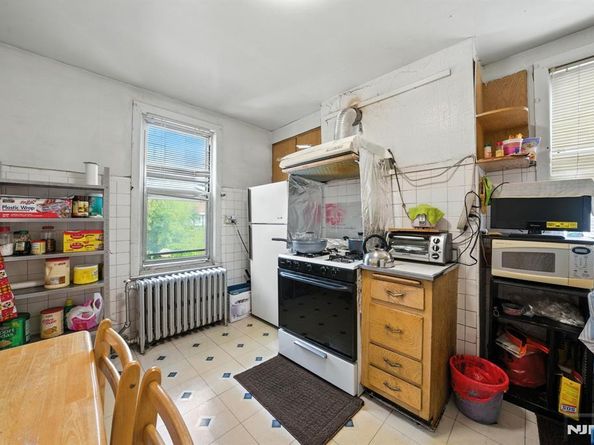 181 Tonnele Avenue, Jersey City NJ 07306