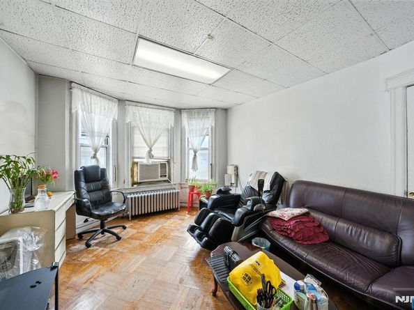181 Tonnele Avenue, Jersey City NJ 07306