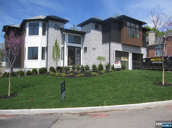 320 Bolz Street, Englewood Cliffs NJ 07632