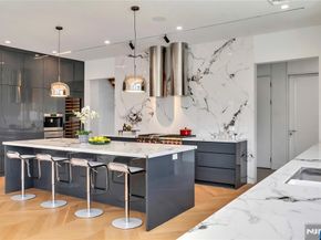 11 Roberts Road, Englewood Cliffs NJ 07632