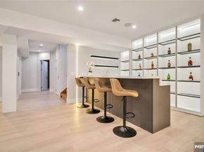 11 Roberts Road, Englewood Cliffs NJ 07632