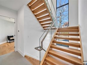 11 Roberts Road, Englewood Cliffs NJ 07632