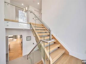 11 Roberts Road, Englewood Cliffs NJ 07632